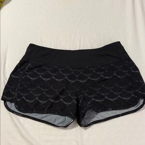 Vineyard vines Black Women's Athletic Running Shorts